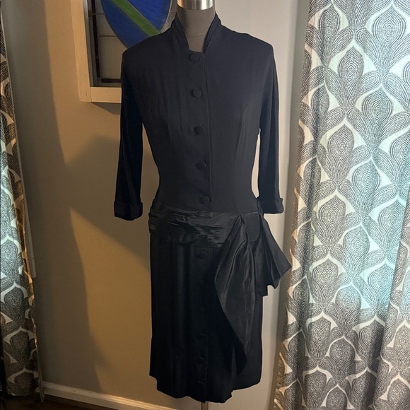 Vintage 1950’s Drop Waist High Neck Dress - Picture 2 of 9